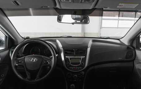 Hyundai Solaris II рестайлинг, 2012 год, 536 000 рублей, 10 фотография
