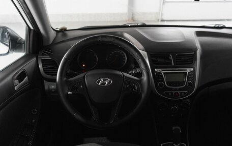 Hyundai Solaris II рестайлинг, 2012 год, 536 000 рублей, 9 фотография