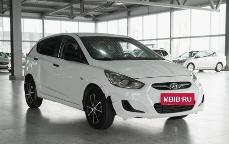 Hyundai Solaris II рестайлинг, 2012 год, 536 000 рублей, 3 фотография