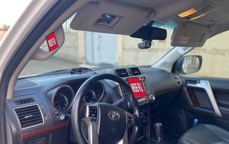 Toyota Land Cruiser Prado 150 рестайлинг 2, 2016 год, 3 750 000 рублей, 5 фотография