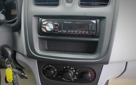 Renault Logan II, 2014 год, 599 000 рублей, 16 фотография