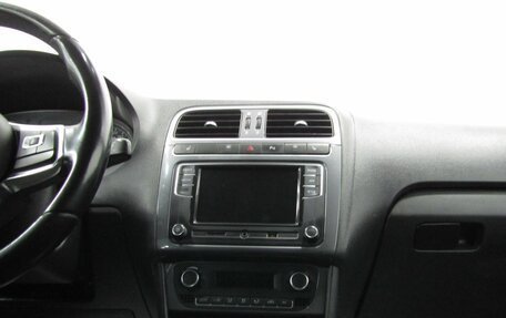 Volkswagen Polo VI (EU Market), 2018 год, 880 000 рублей, 16 фотография