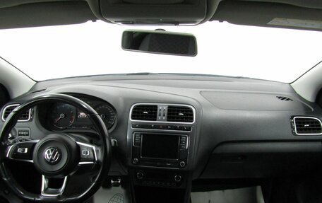 Volkswagen Polo VI (EU Market), 2018 год, 880 000 рублей, 14 фотография