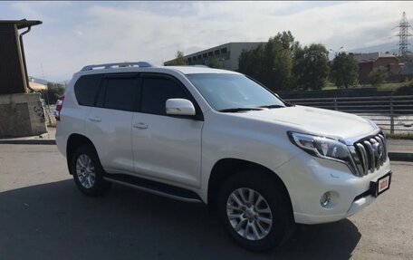 Toyota Land Cruiser Prado 150 рестайлинг 2, 2014 год, 3 850 000 рублей, 2 фотография