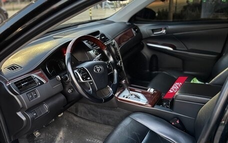 Toyota Camry, 2012 год, 1 970 000 рублей, 10 фотография