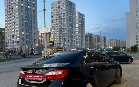 Toyota Camry, 2012 год, 1 970 000 рублей, 5 фотография
