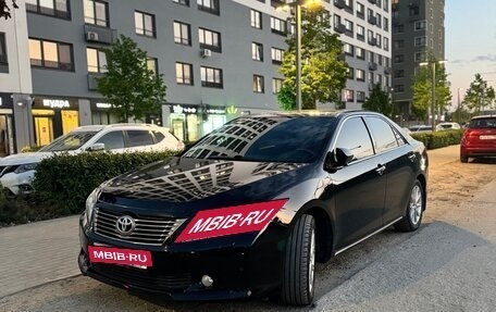 Toyota Camry, 2012 год, 1 970 000 рублей, 3 фотография