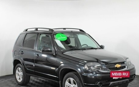 Chevrolet Niva I рестайлинг, 2017 год, 740 000 рублей, 3 фотография