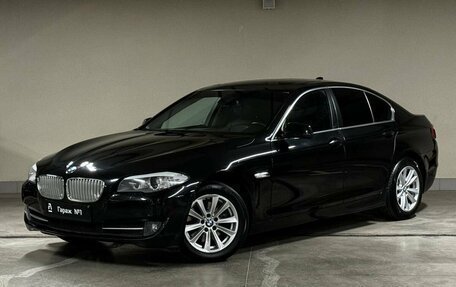 BMW 5 серия, 2011 год, 775 000 рублей, 2 фотография