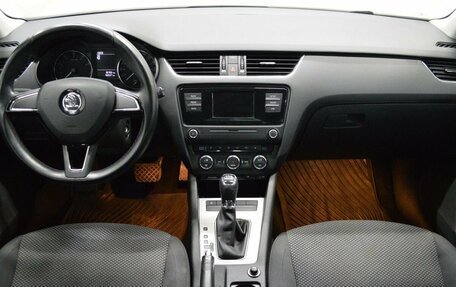 Skoda Octavia, 2016 год, 1 350 000 рублей, 14 фотография