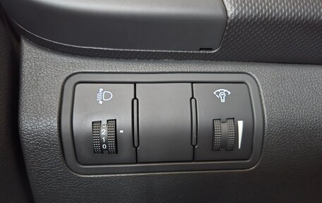 Hyundai Solaris II рестайлинг, 2011 год, 750 000 рублей, 15 фотография