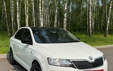 Skoda Rapid I, 2015 год, 1 000 000 рублей, 2 фотография