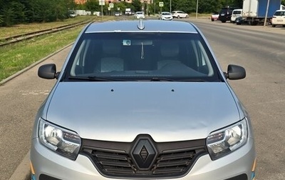 Renault Logan II, 2018 год, 700 000 рублей, 1 фотография