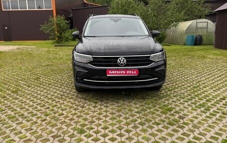 Volkswagen Tiguan II, 2021 год, 2 650 000 рублей, 1 фотография