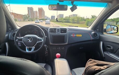 Renault Logan II, 2018 год, 700 000 рублей, 18 фотография