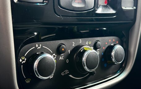 Renault Duster I рестайлинг, 2014 год, 890 000 рублей, 17 фотография