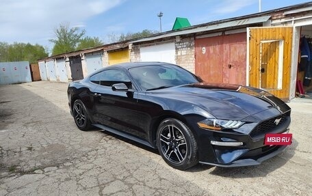 Ford Mustang VI рестайлинг, 2018 год, 3 150 000 рублей, 2 фотография