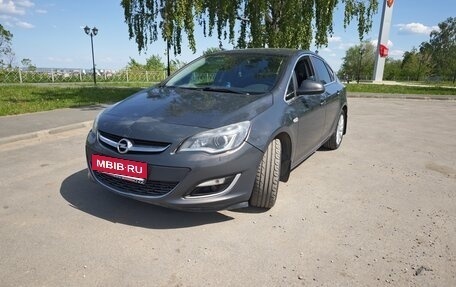 Opel Astra J, 2012 год, 880 000 рублей, 2 фотография