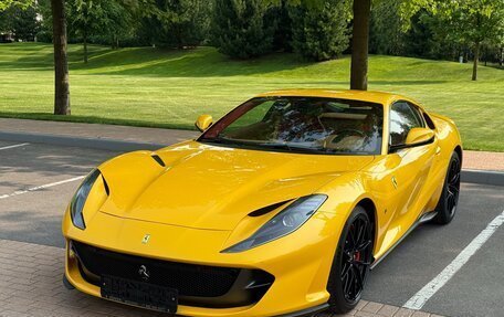 Ferrari 812, 2018 год, 31 500 000 рублей, 17 фотография