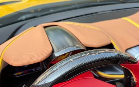Ferrari 812, 2018 год, 31 500 000 рублей, 26 фотография
