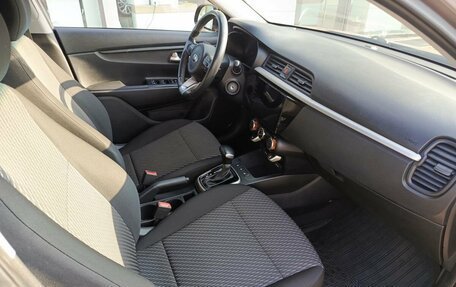 KIA Rio IV, 2018 год, 1 335 000 рублей, 13 фотография