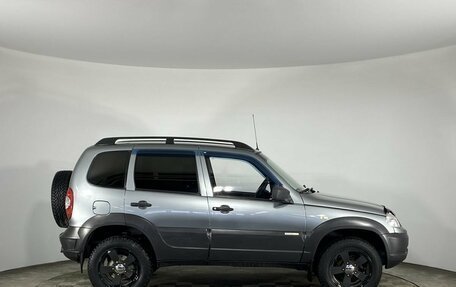 Chevrolet Niva I рестайлинг, 2015 год, 685 000 рублей, 11 фотография