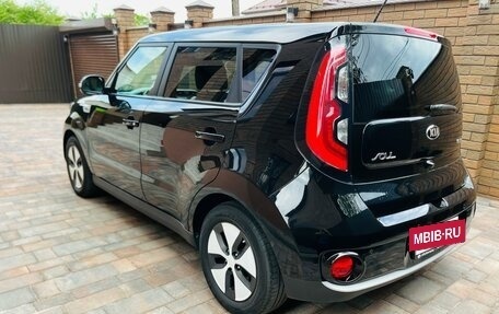 KIA Soul EV I, 2017 год, 1 795 000 рублей, 23 фотография