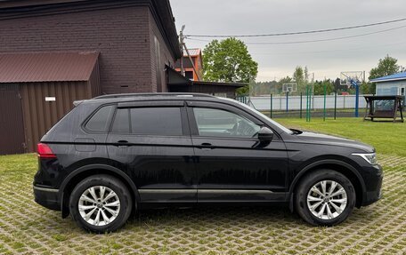 Volkswagen Tiguan II, 2021 год, 2 650 000 рублей, 3 фотография