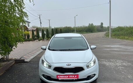 KIA cee'd III, 2014 год, 1 630 000 рублей, 2 фотография