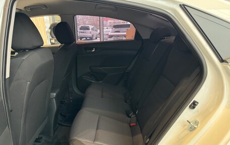 Hyundai Solaris II рестайлинг, 2019 год, 1 390 000 рублей, 10 фотография