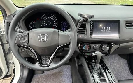 Honda Vezel, 2020 год, 1 505 000 рублей, 17 фотография