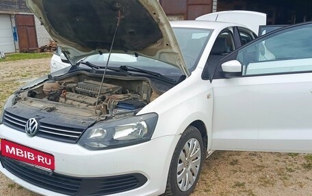 Volkswagen Polo VI (EU Market), 2013 год, 750 000 рублей, 10 фотография