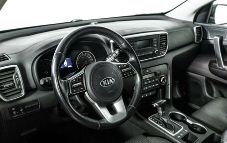 KIA Sportage IV рестайлинг, 2018 год, 2 000 000 рублей, 11 фотография
