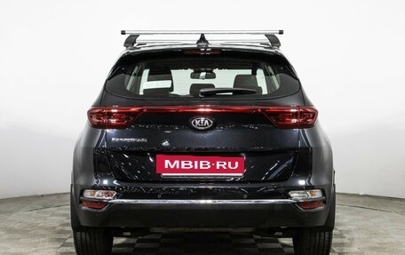 KIA Sportage IV рестайлинг, 2018 год, 2 000 000 рублей, 6 фотография