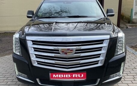 Cadillac Escalade IV, 2019 год, 5 350 000 рублей, 1 фотография