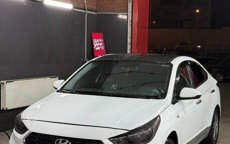 Hyundai Solaris II рестайлинг, 2019 год, 880 000 рублей, 1 фотография