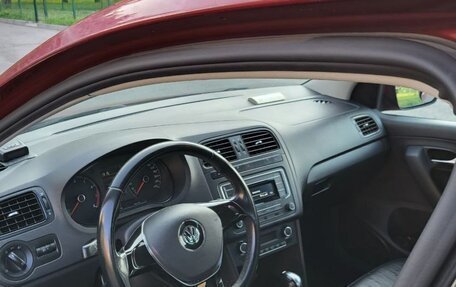 Volkswagen Polo VI (EU Market), 2016 год, 1 200 000 рублей, 7 фотография