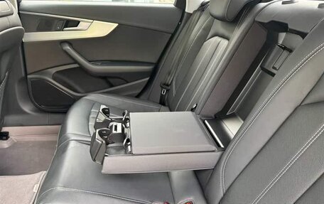 Audi A4, 2022 год, 2 946 000 рублей, 10 фотография