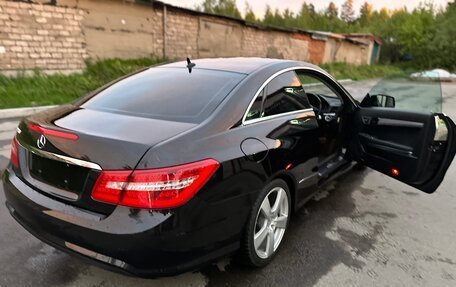 Mercedes-Benz E-Класс, 2012 год, 1 350 000 рублей, 2 фотография