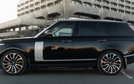 Land Rover Range Rover IV рестайлинг, 2017 год, 5 990 000 рублей, 5 фотография