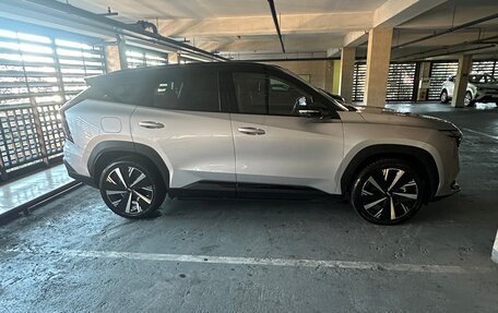 Geely Atlas, 2022 год, 2 500 000 рублей, 2 фотография