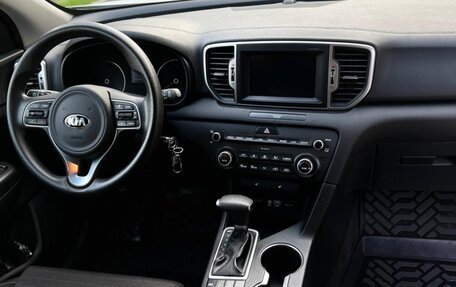 KIA Sportage IV рестайлинг, 2017 год, 2 125 000 рублей, 8 фотография