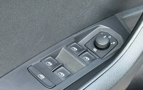 Skoda Karoq I, 2021 год, 2 383 000 рублей, 23 фотография