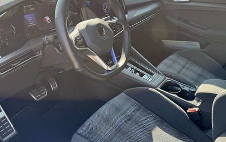 Volkswagen Golf VIII, 2021 год, 2 300 000 рублей, 9 фотография