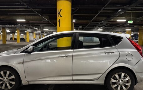 Hyundai Solaris II рестайлинг, 2011 год, 745 000 рублей, 4 фотография