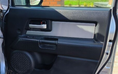 Toyota FJ Cruiser, 2007 год, 2 399 000 рублей, 5 фотография