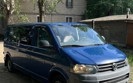 Volkswagen Transporter T5 рестайлинг, 2011 год, 1 349 000 рублей, 2 фотография