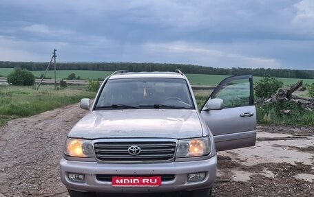 Toyota Land Cruiser 100 рестайлинг 2, 2003 год, 1 590 000 рублей, 1 фотография