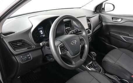 Hyundai Solaris II рестайлинг, 2021 год, 1 835 000 рублей, 11 фотография