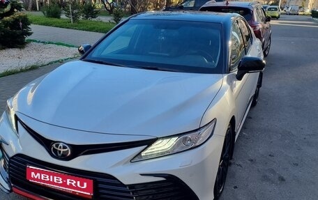 Toyota Camry, 2021 год, 4 200 000 рублей, 6 фотография